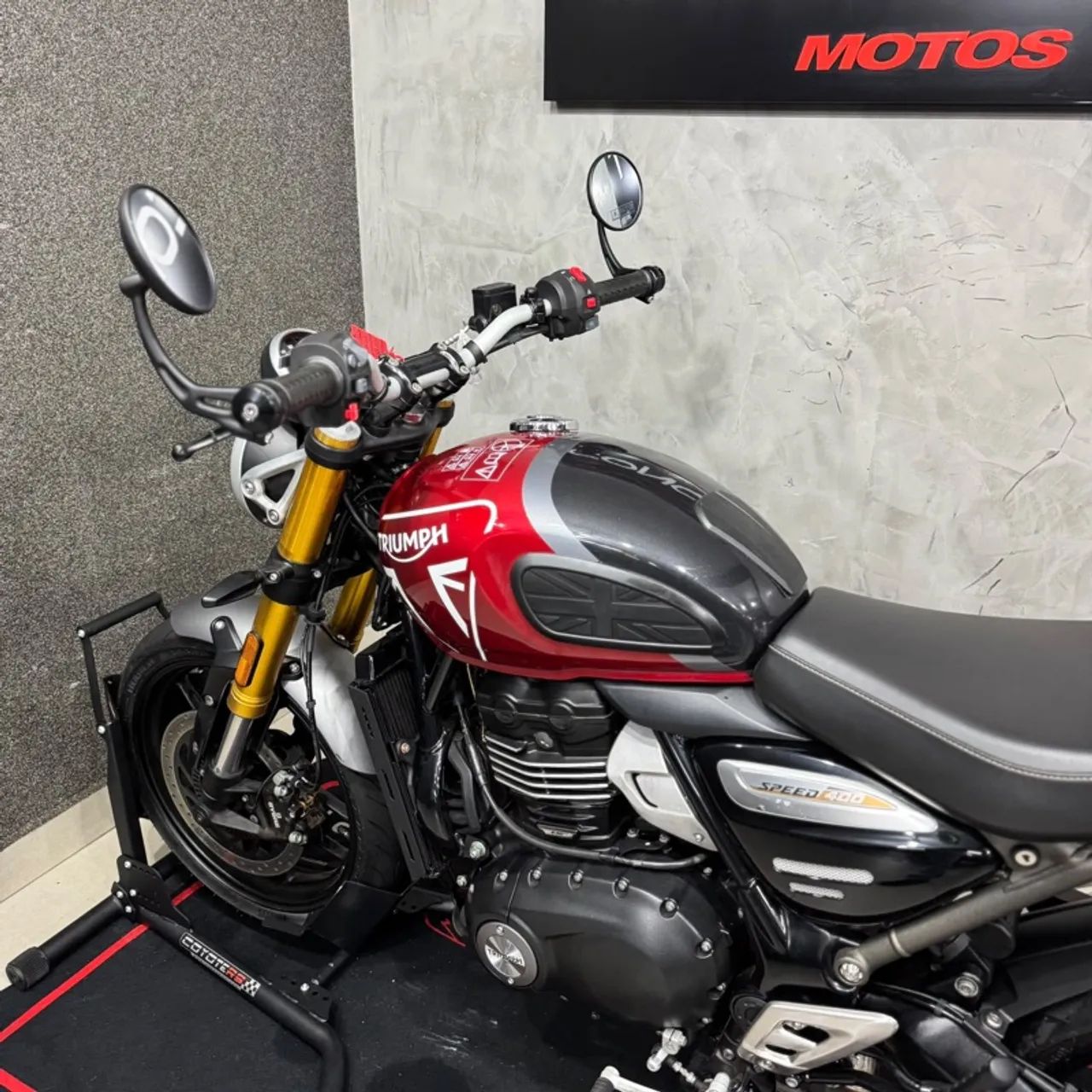 Triumph Speed 400 400 cc  - Foto 2