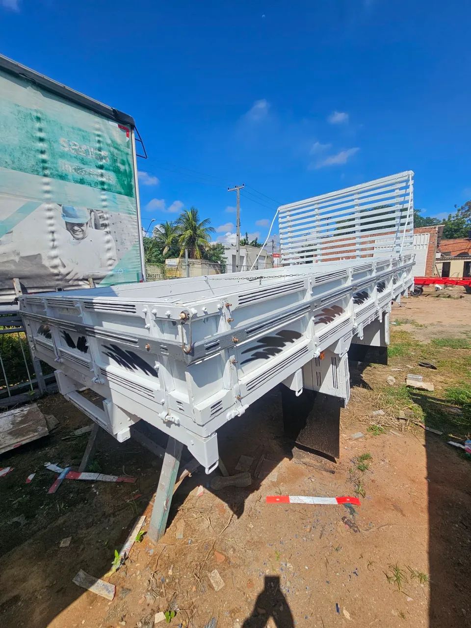 Carroceria 4,50m extra com borrachão  - Foto 2