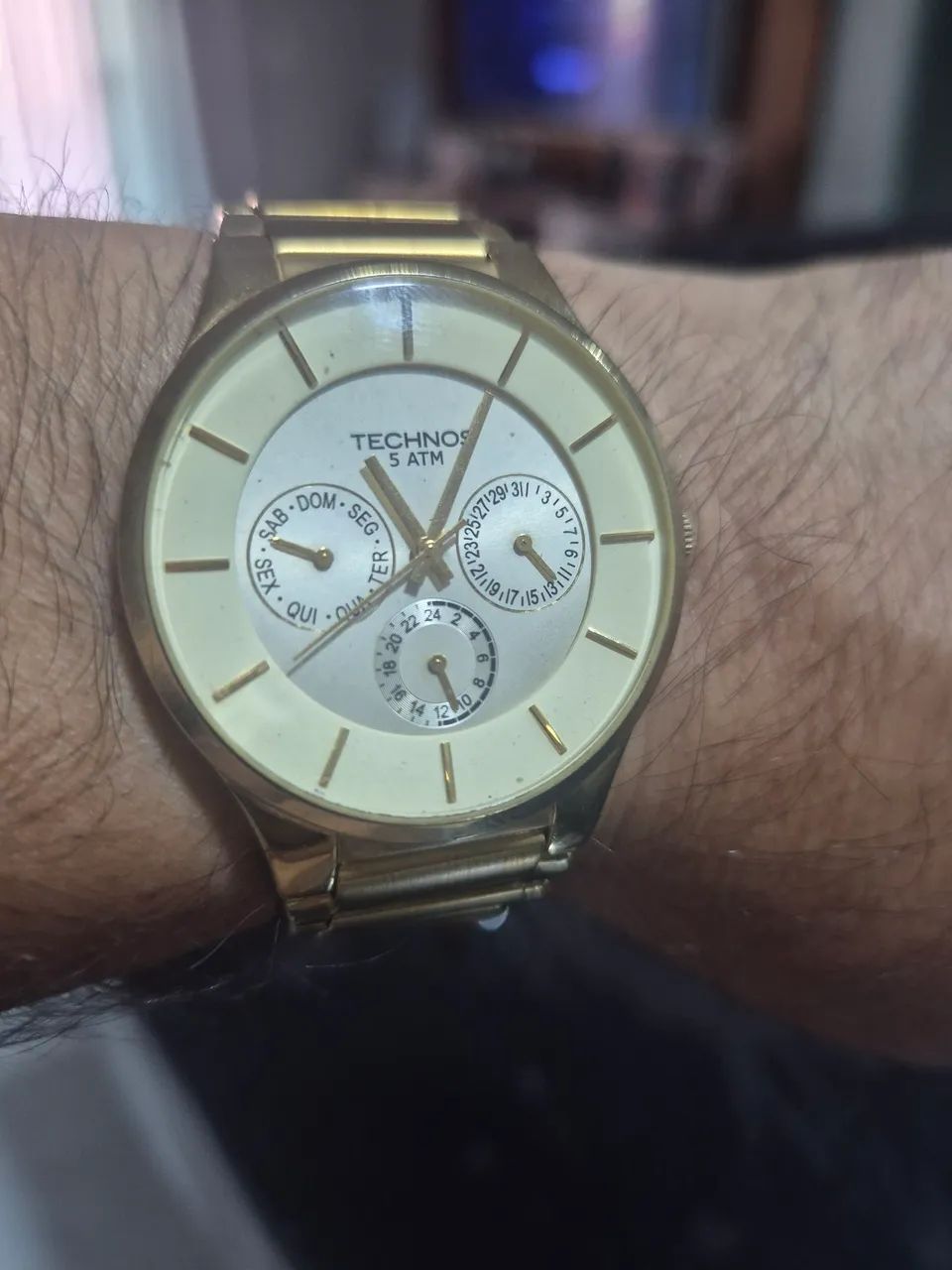 Relógio TECHNOS DOURADO MULTIFUNÇÕES  5ATM   -   ÓTIMO ESTADO - Foto 3