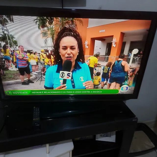 TV 42 LG 42LD460 (não é smart) - Foto 2