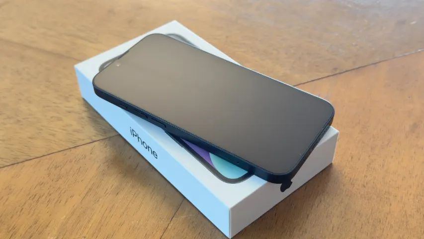iPhone 14 - Midnight  256GB