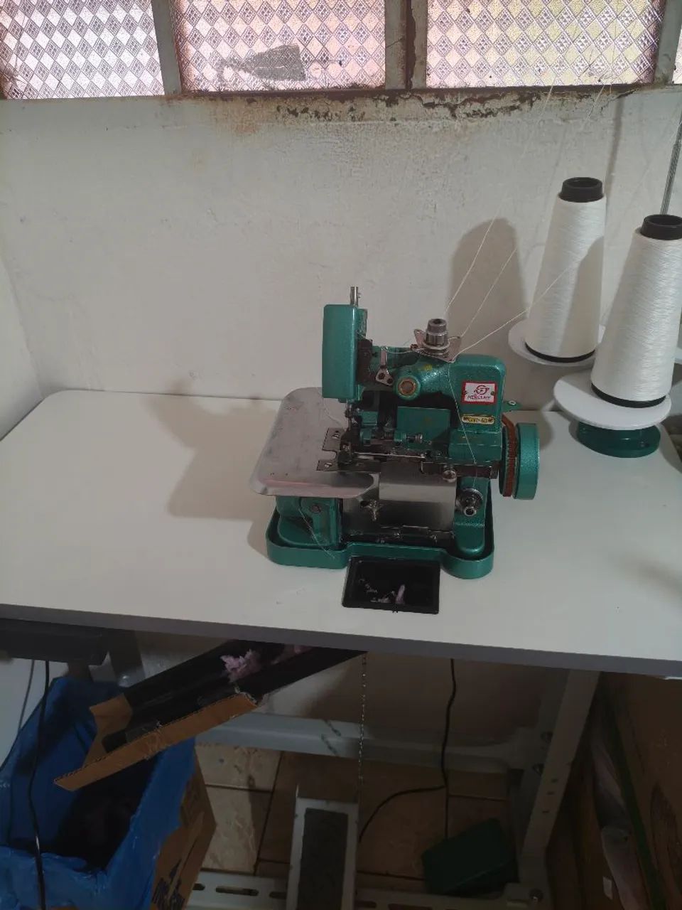 Máquina overloque  - Foto 2