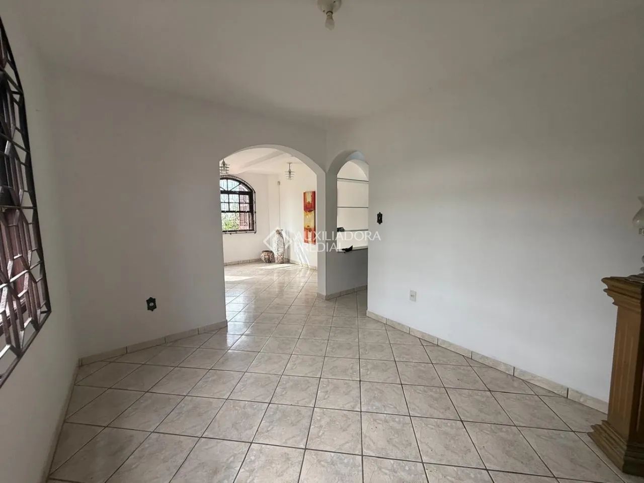 Casa com 05 dormitórios em Barreiros, São José - SC - Foto 4