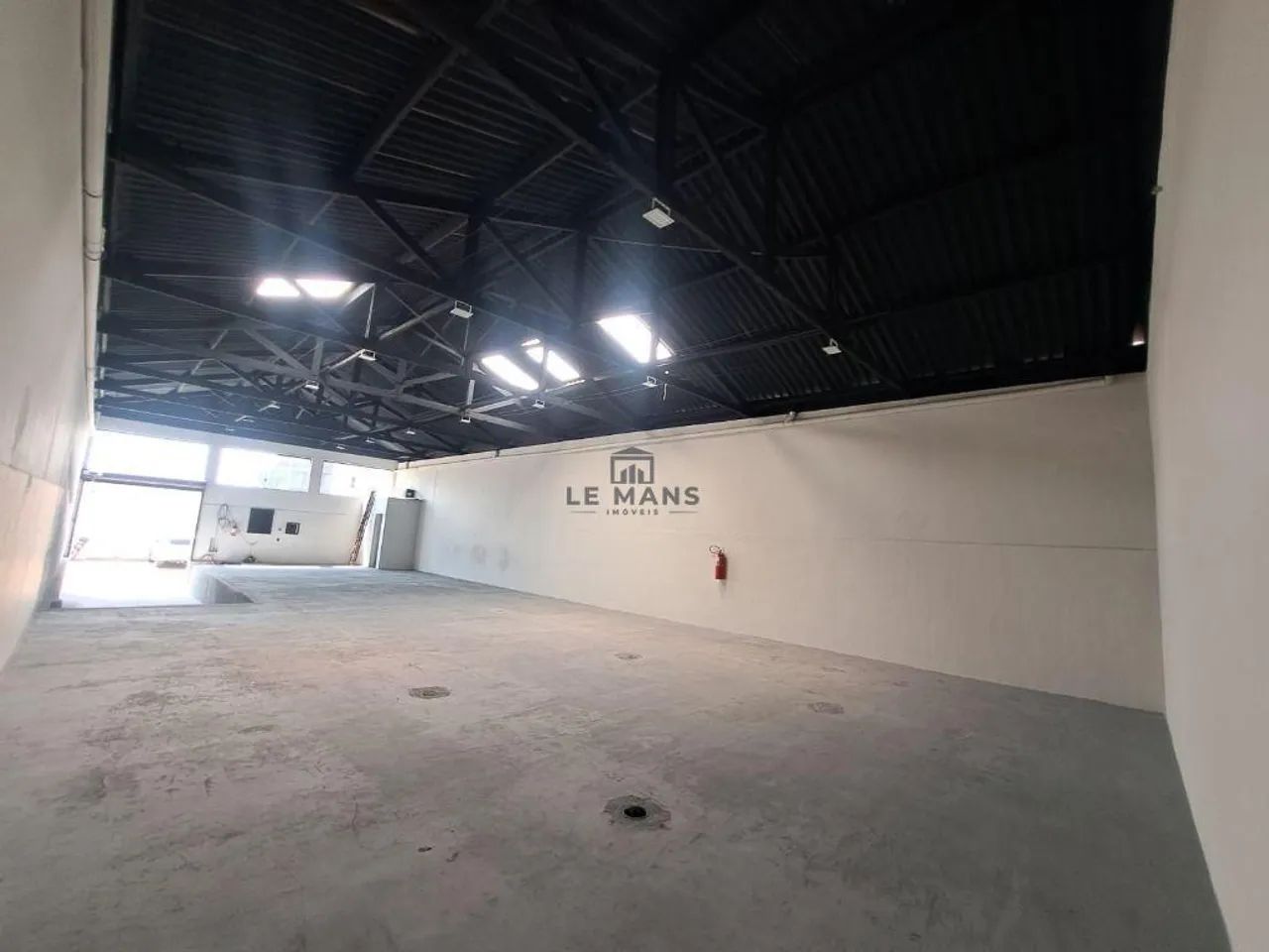 Barracão para alugar em Piracicaba, Castelinho, com 250 m² - Foto 2