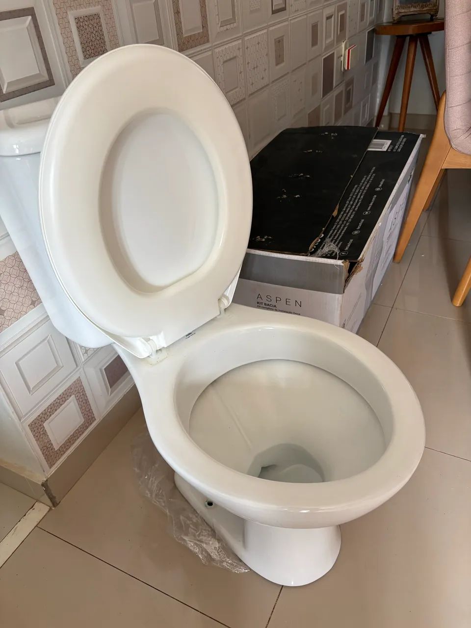 Sanitário Jade 