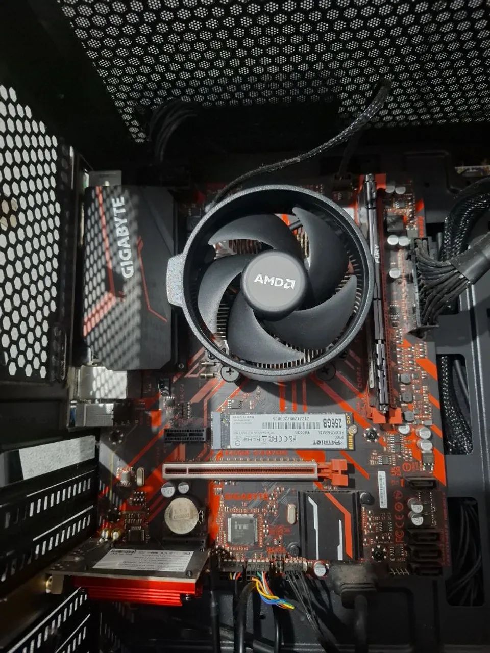PC em perfeito estado. Estou vendendo pq vou viajar. - Foto 2