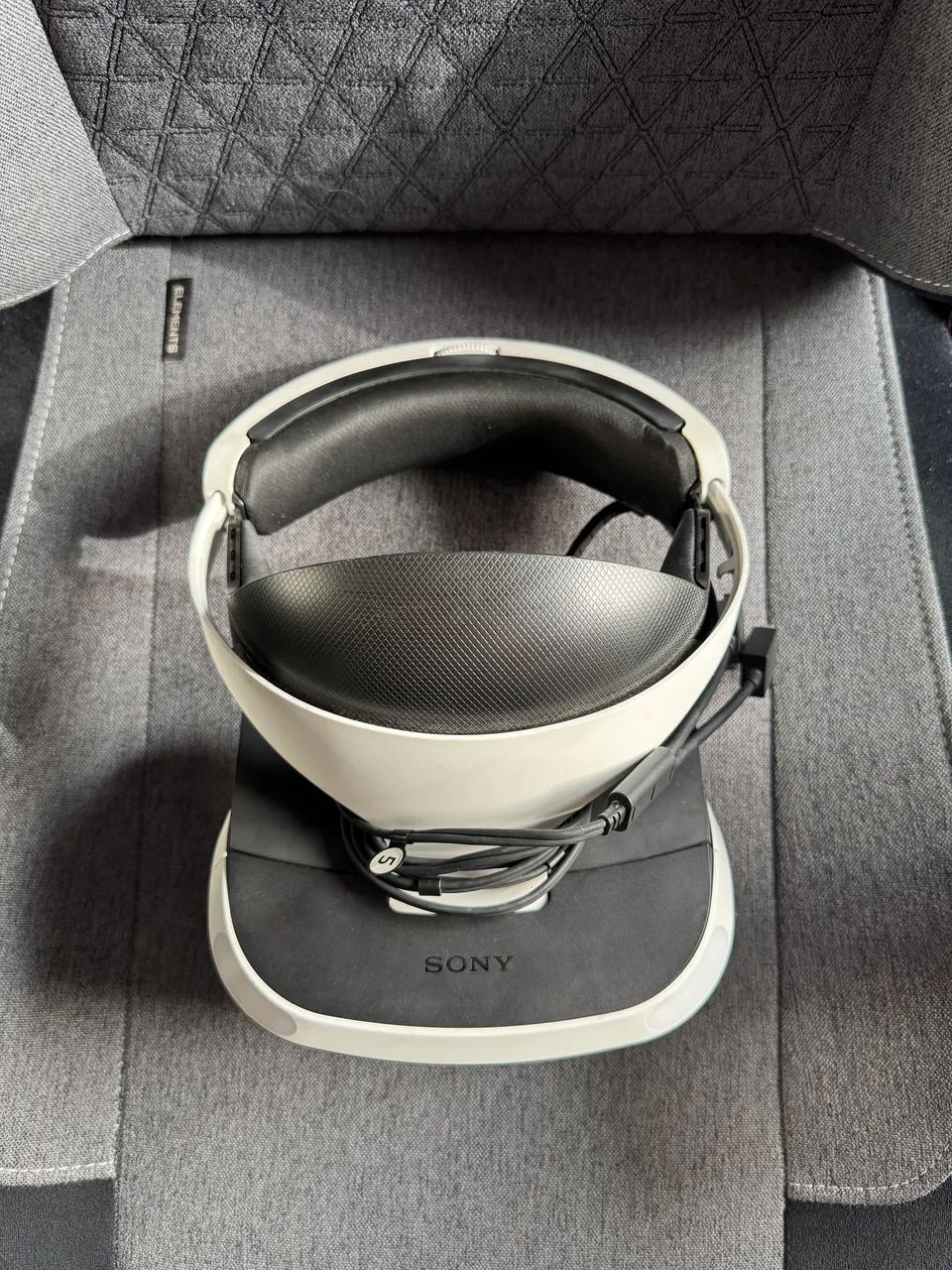 PlayStation VR + câmera + controles de movimento 
