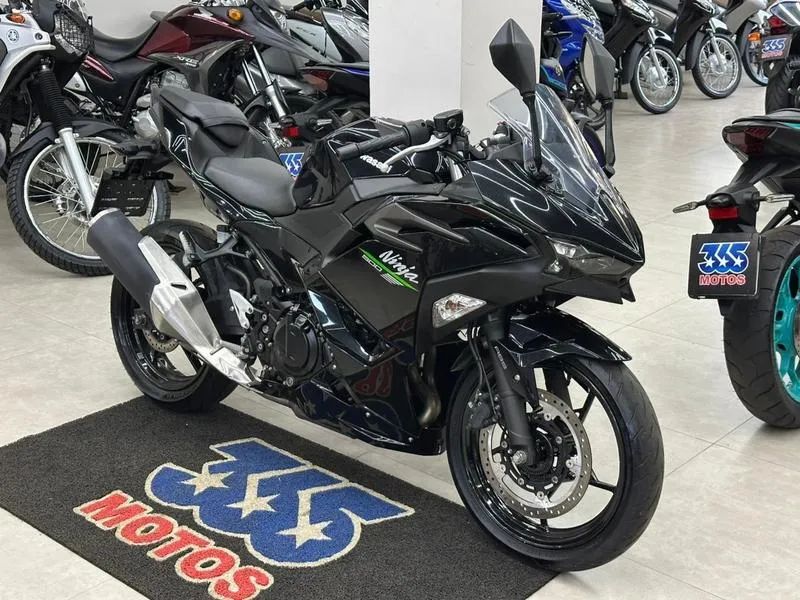 KAWASAKI NINJA 500 2025