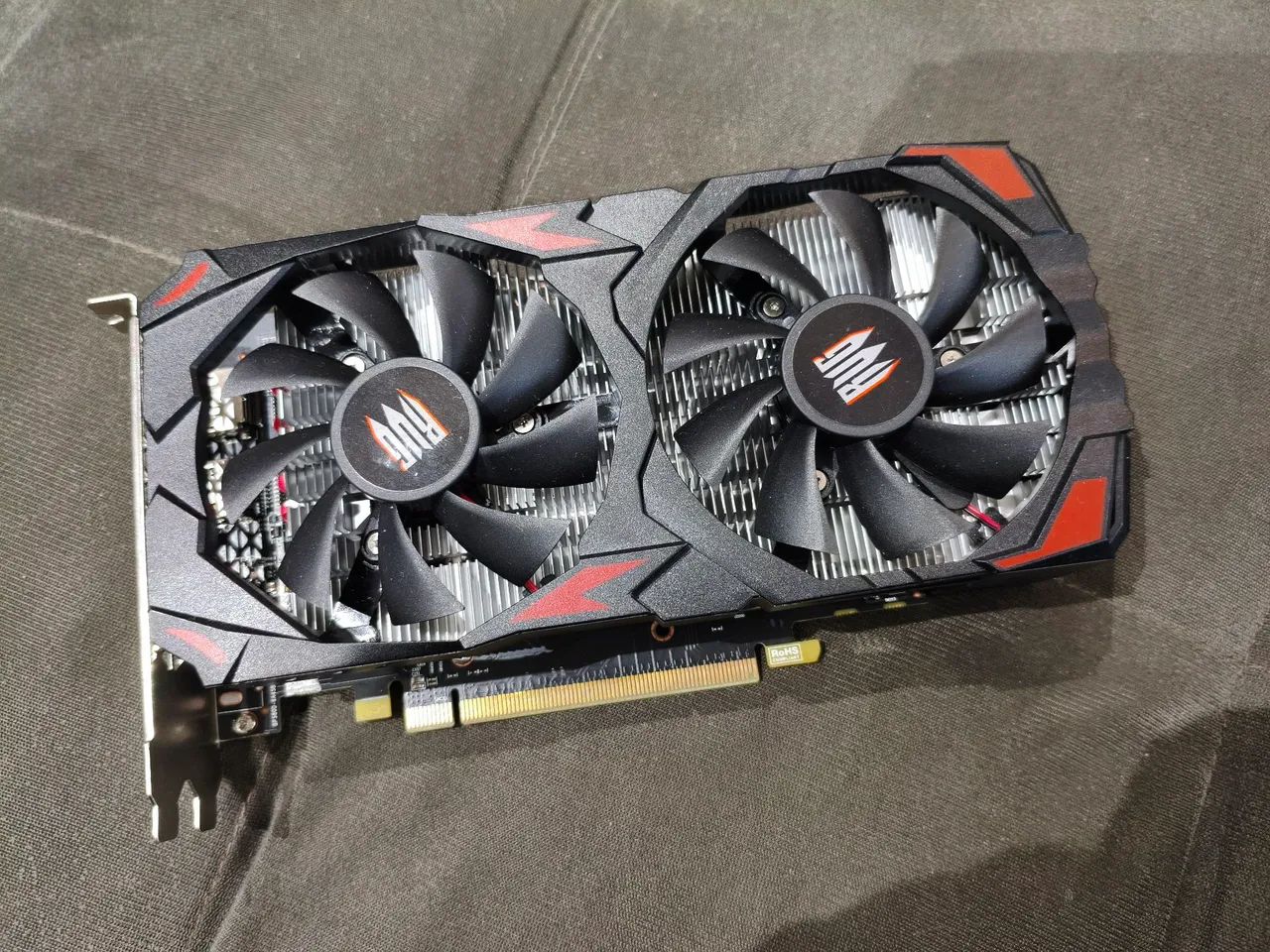 Placa de vídeo - RX 580 8Gb - DEFEITO