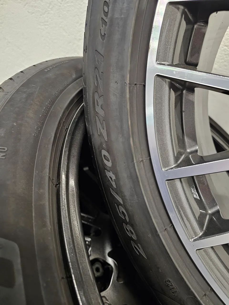Jogo de Rodas Porsche Cayenne Aro 21 Originais com Pneu Pirelli P-Zero Pnejs - Foto 3