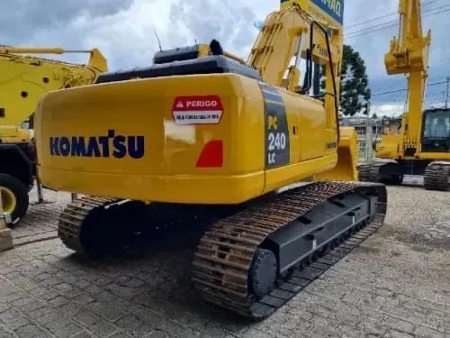 Escavadeira Komatsu PC240-LC - Foto 2