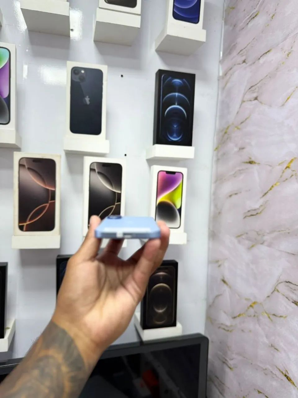 IPHONE 17 256GB<br>R$ 5.199,00 - Foto 4