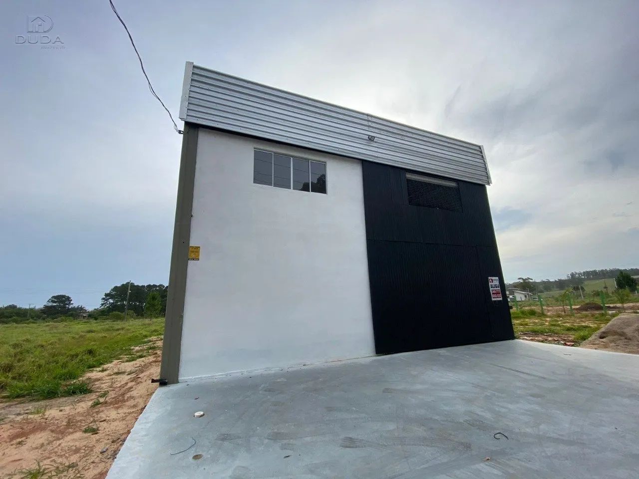 Galpão com aproximadamente 200 m² - Foto 2