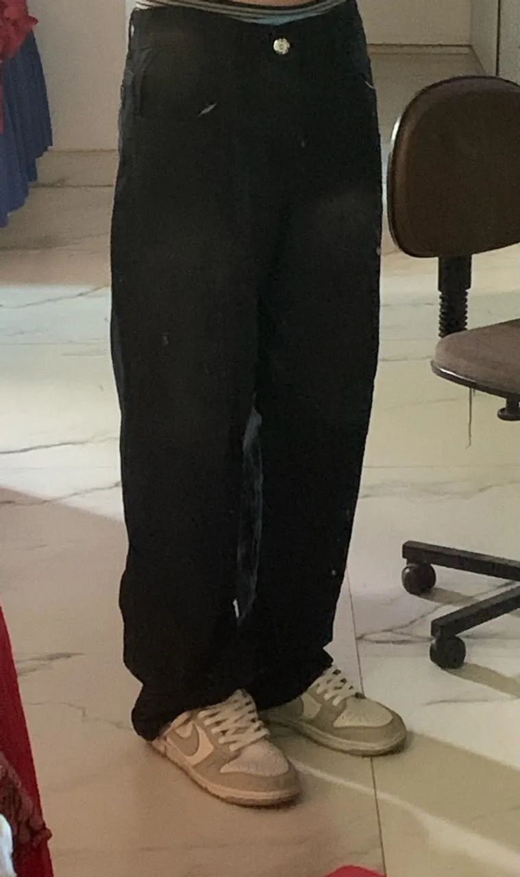 calça baggy preta - Foto 2