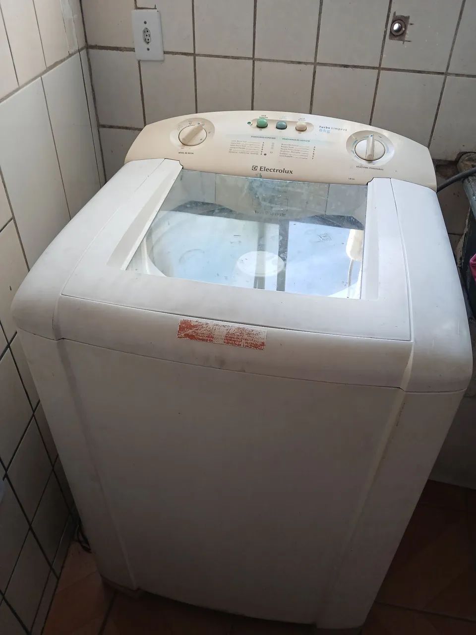 Máquina de lavar roupas 