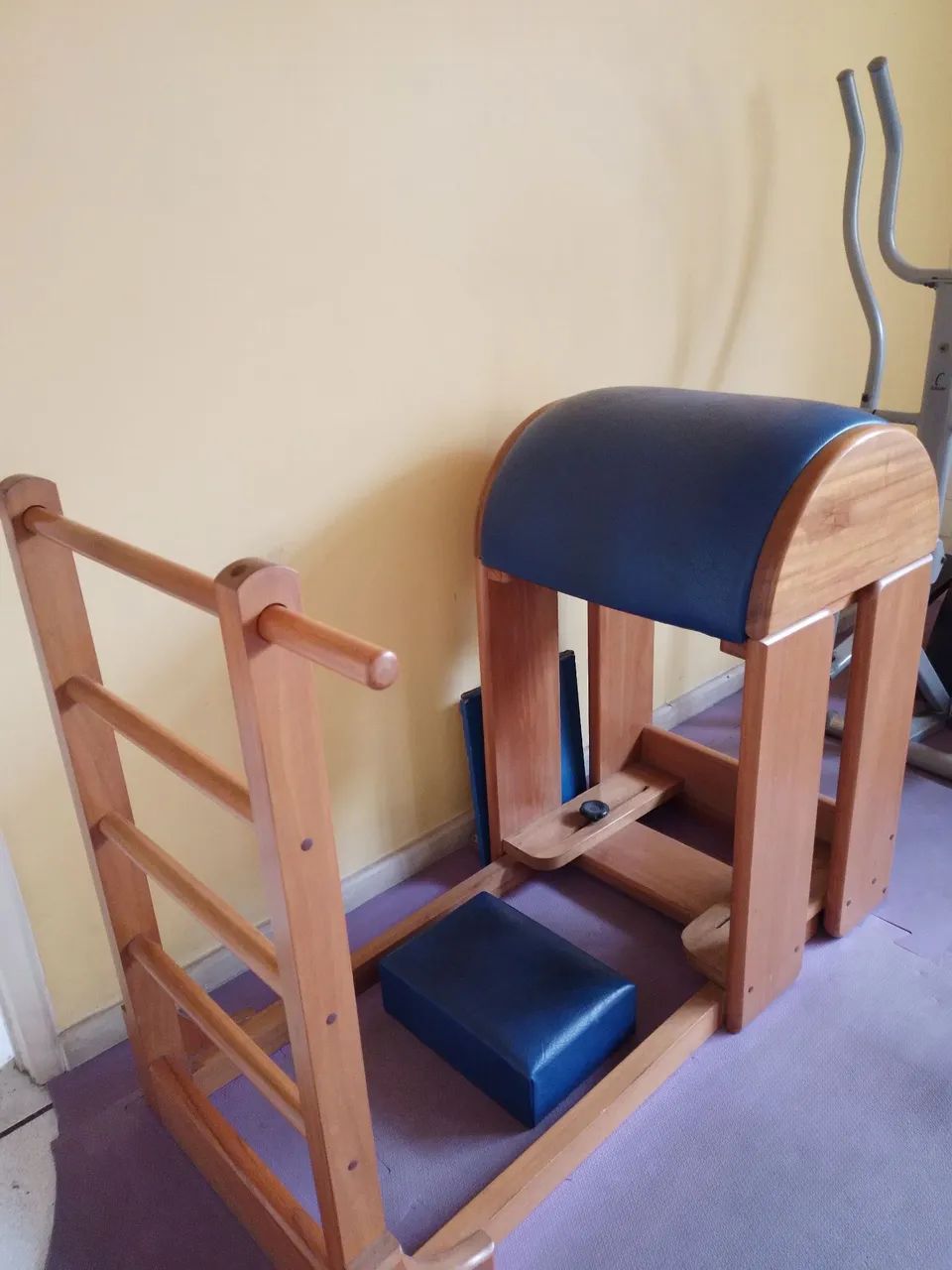 Vendo equipamentos de pilates e local - Foto 2