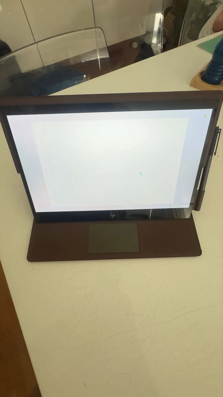 LAPTOP HP Folio 
