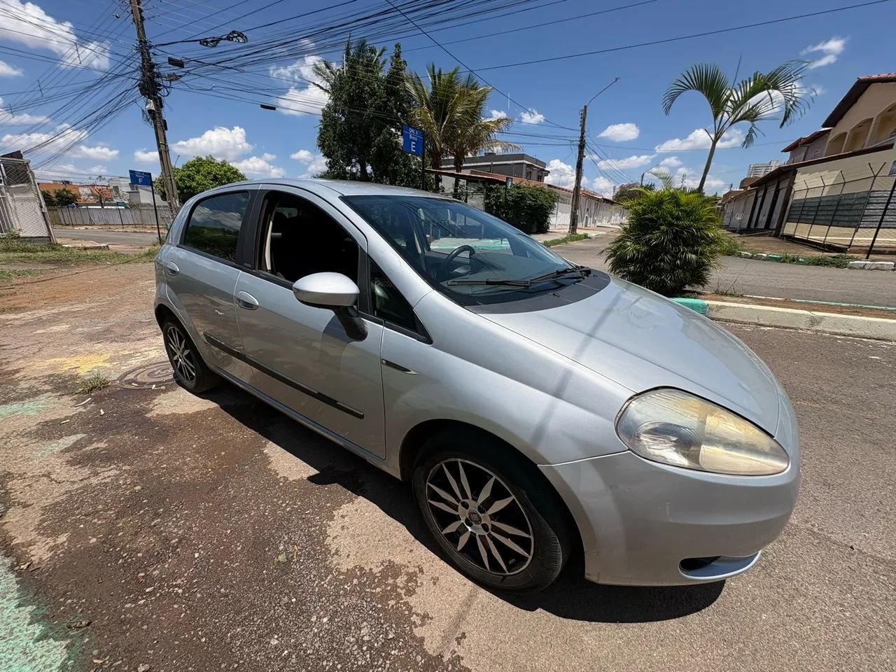 Fiat Punto ESSENCE 1.6 FLEX 16V 5P 2011