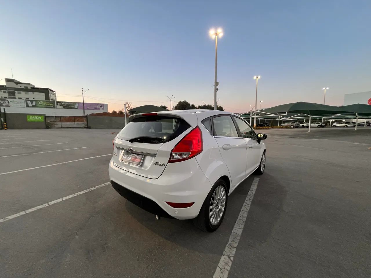 Ford Fiesta Fiesta TIT./TIT.Plus 1.6 16V Flex Aut. 2016