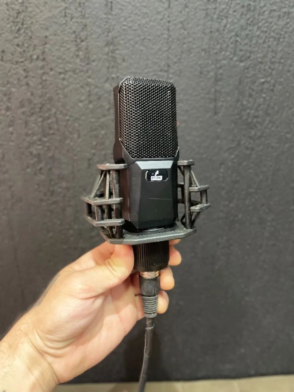 Microfone Condensador ARCANO AM-STU-1