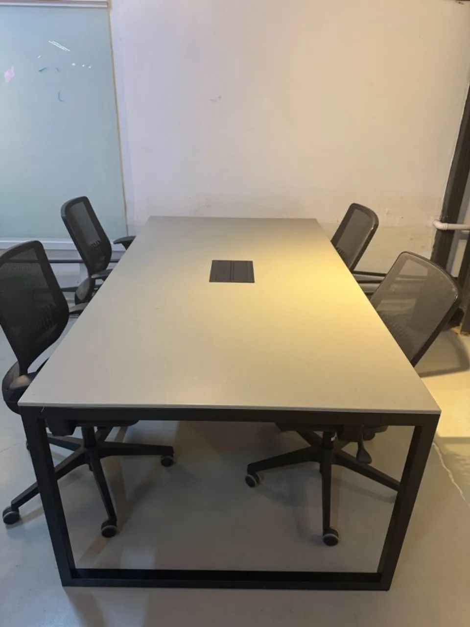 Mesa Escritório 200x110cm - Corian e Ferro - Foto 2