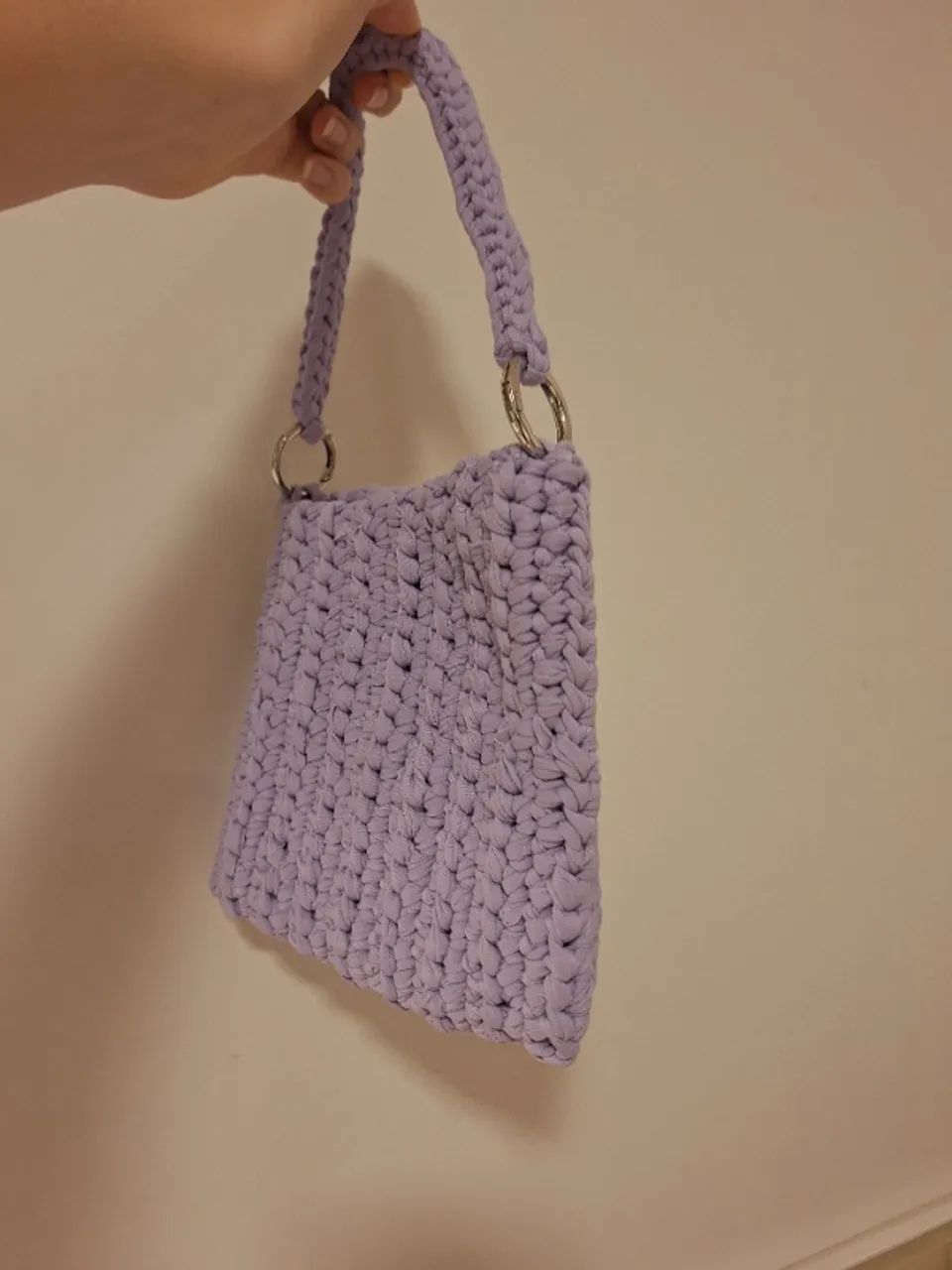 Bolsa de mão lilás crochê - Foto 3