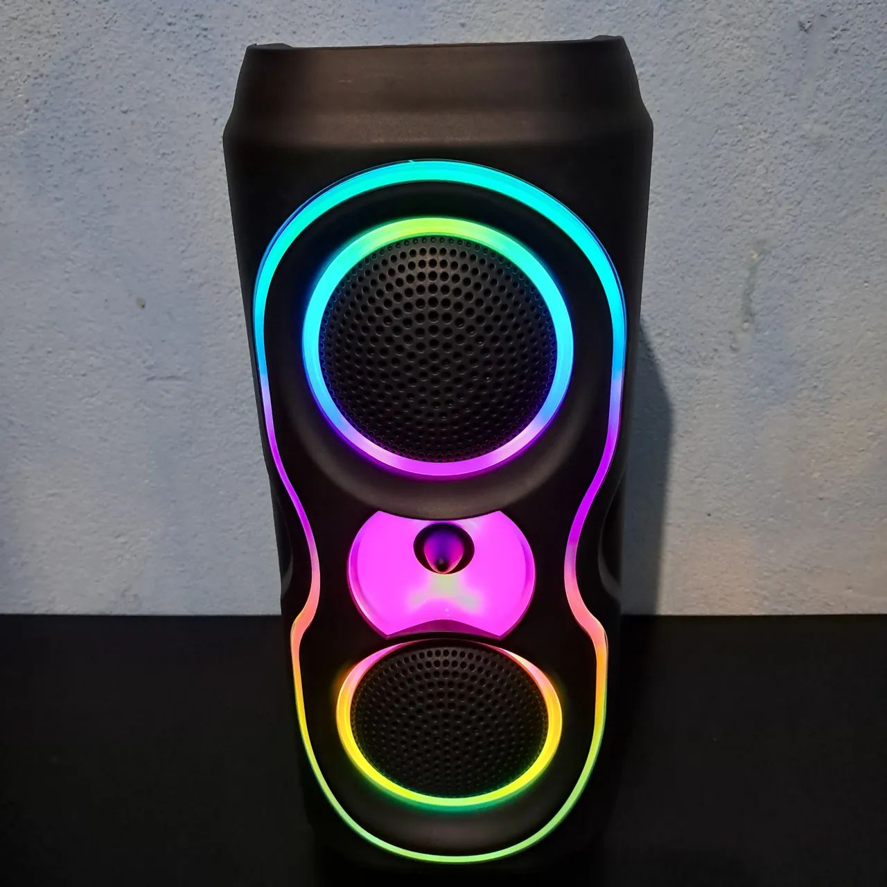 Caixa de Som Bluetooth Portátil Com Led RGB