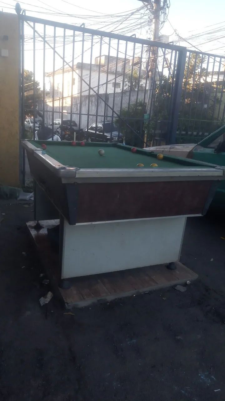 Sinuca ardósia precisa de reforma no fundo R$800