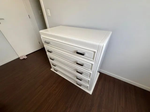 Cama casal com dois criados e cômoda  - Foto 2