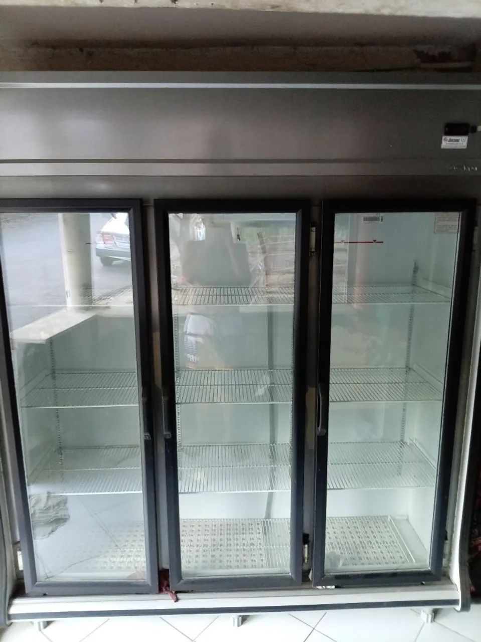 Freezer com LED seminovo