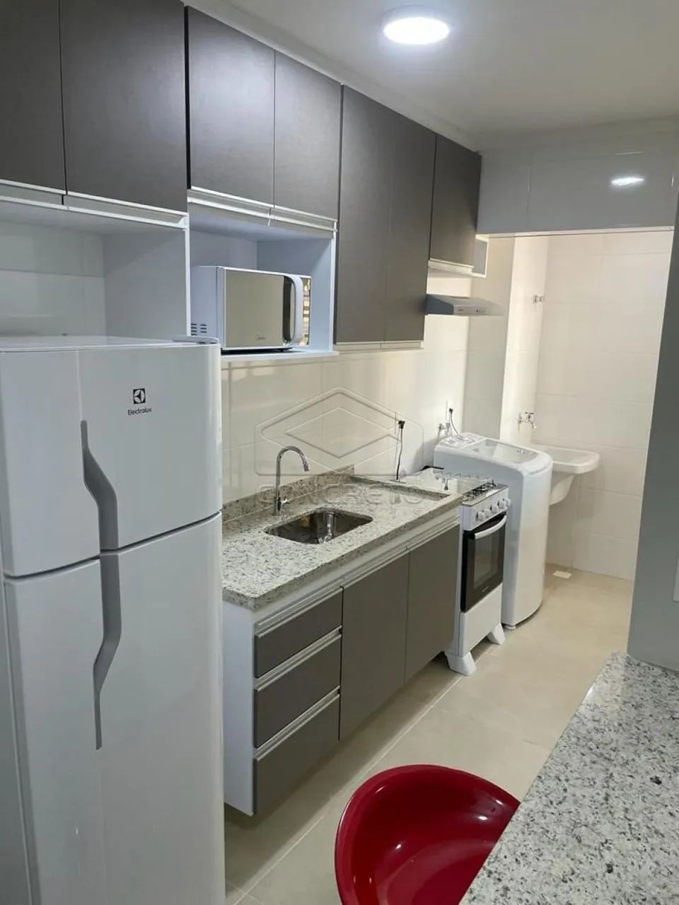 EXCELENTE APARTAMENTO MOBILIADO EM BAURU/SP