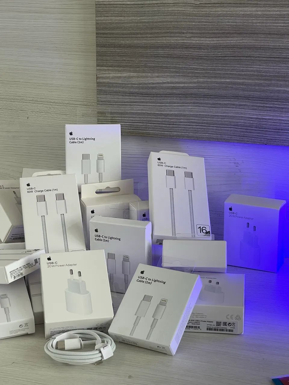 APPLE LACRADOS FONTE E CABOS ENTREGA EMEDIATA  - Foto 2