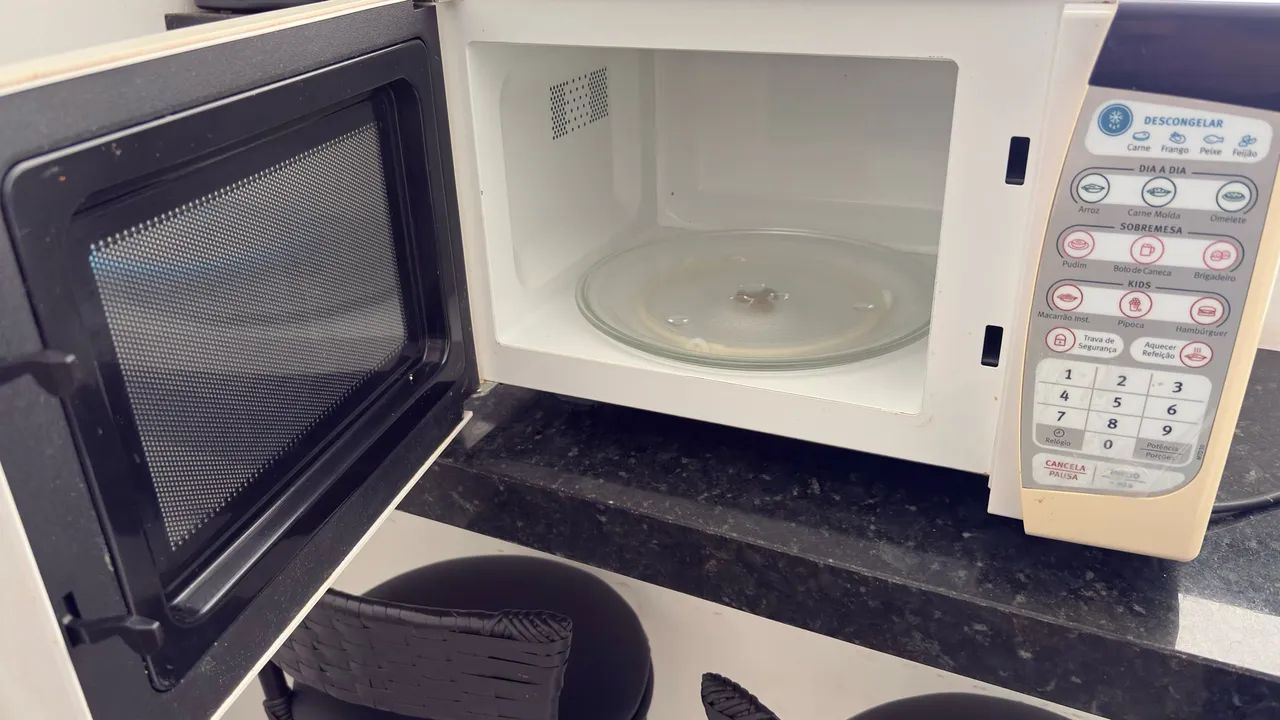 Microondas Eletrolux 20 litros - Foto 2
