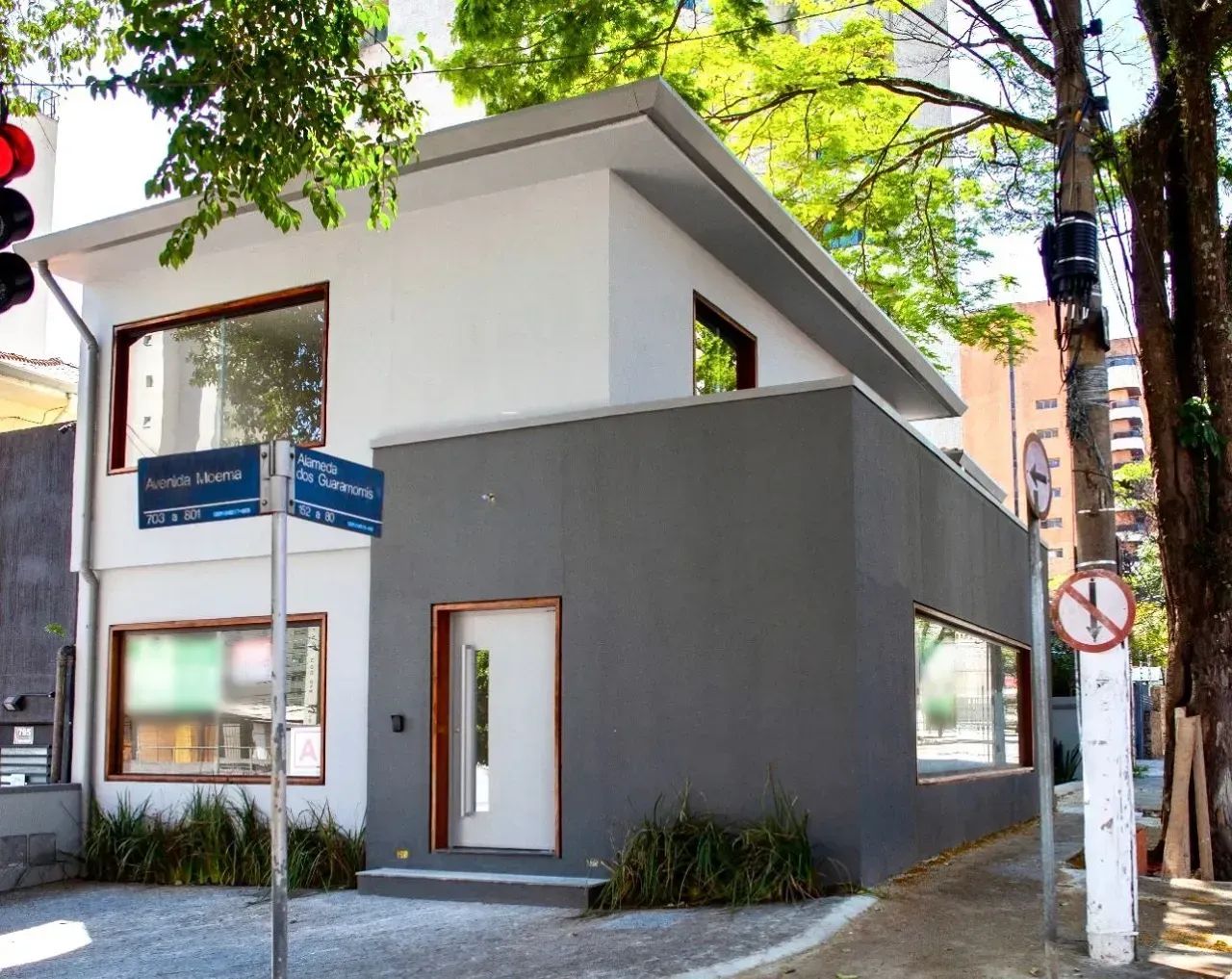 Ponto comercial/Loja/Box para aluguel com 190 metros quadrados com 2 quartos