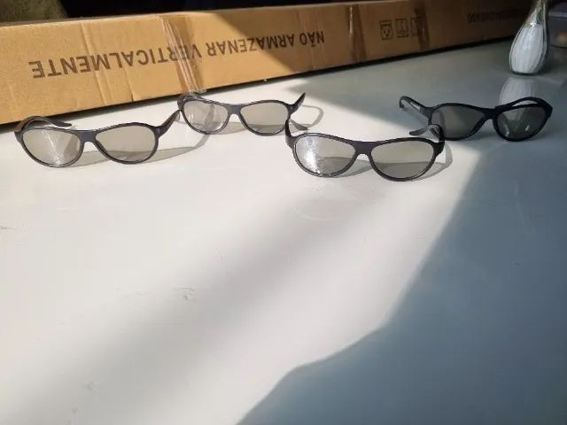 4 OCULOS 3D PASSIVOS LG - Foto 4