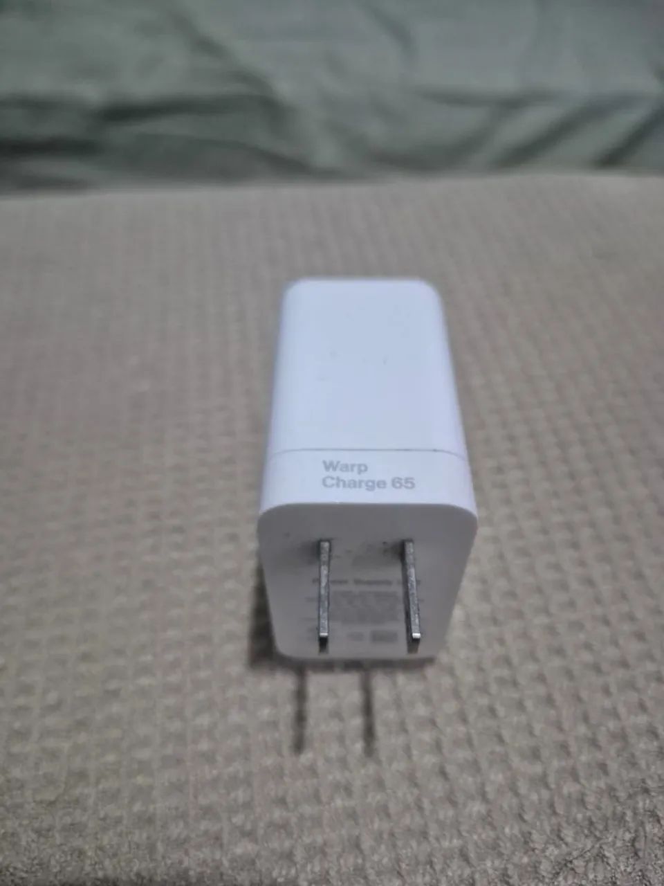 Adaptador de parede OnePlus Warp charge 65W