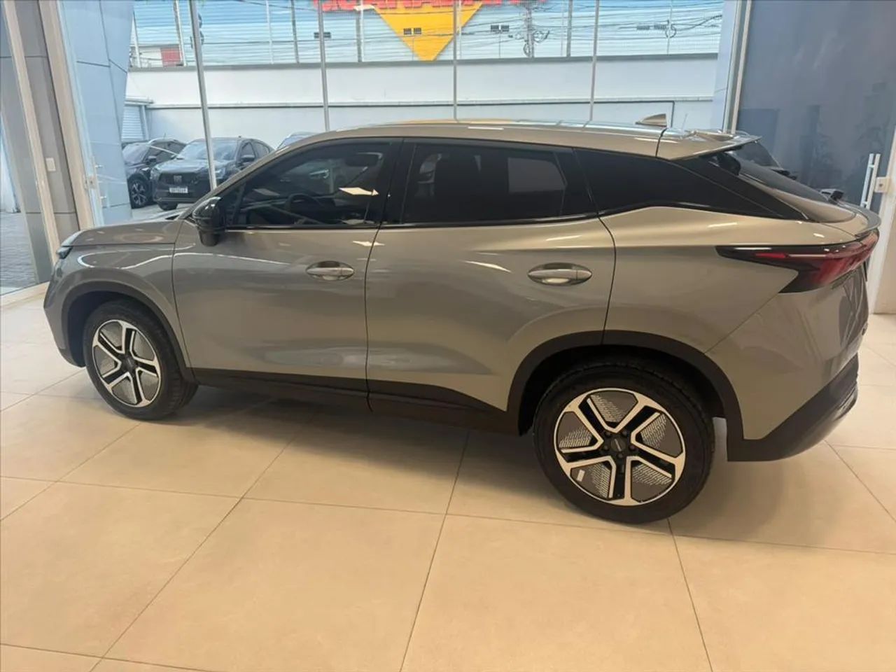 Omoda E5 Elétrico (61,1 KW) 2026 - Foto 2