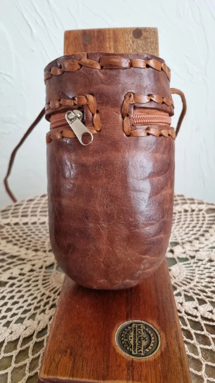 Bolsa artesanal Ilha de Marajó - couro de búfalo - peça única - Foto 2