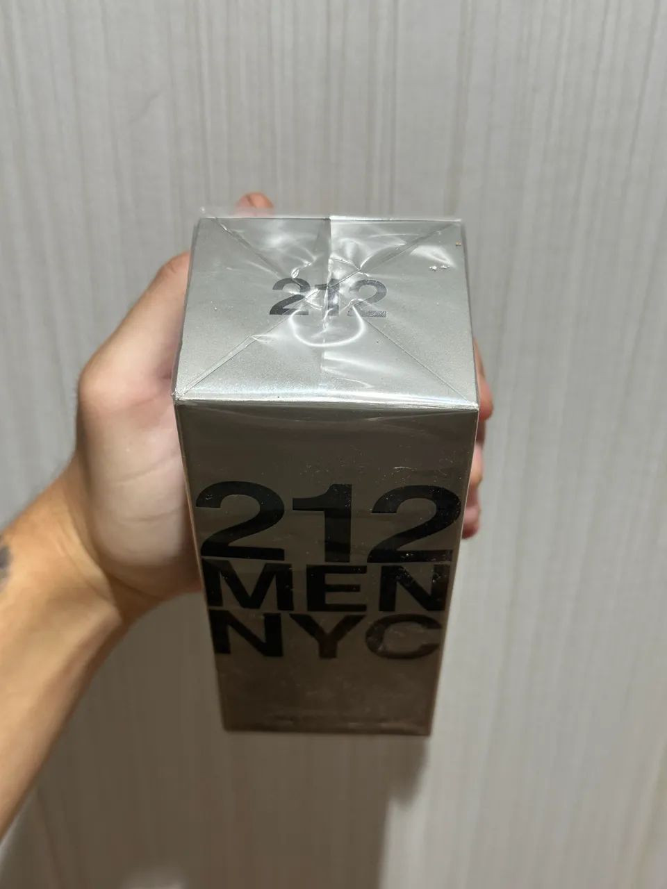 Perfume 212 MEN NYC - Foto 3