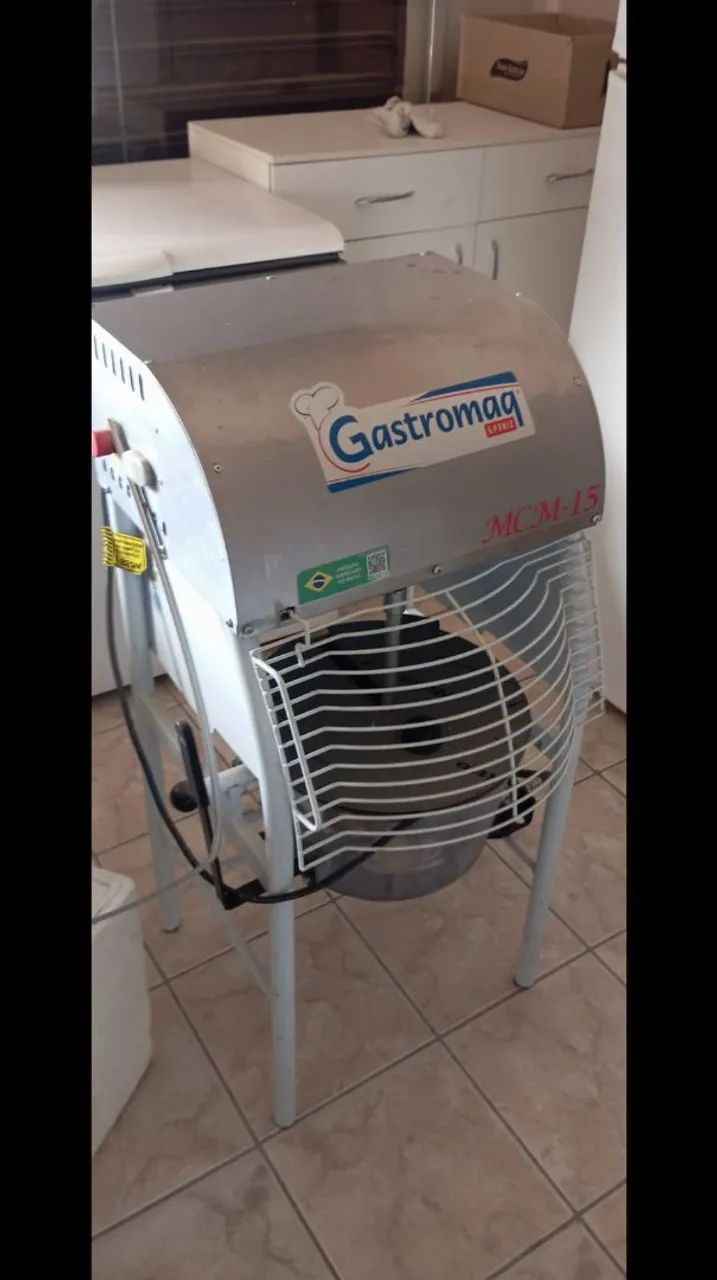 MÁQUINA DE COZIMENTO E MISTURADORA - Foto 3