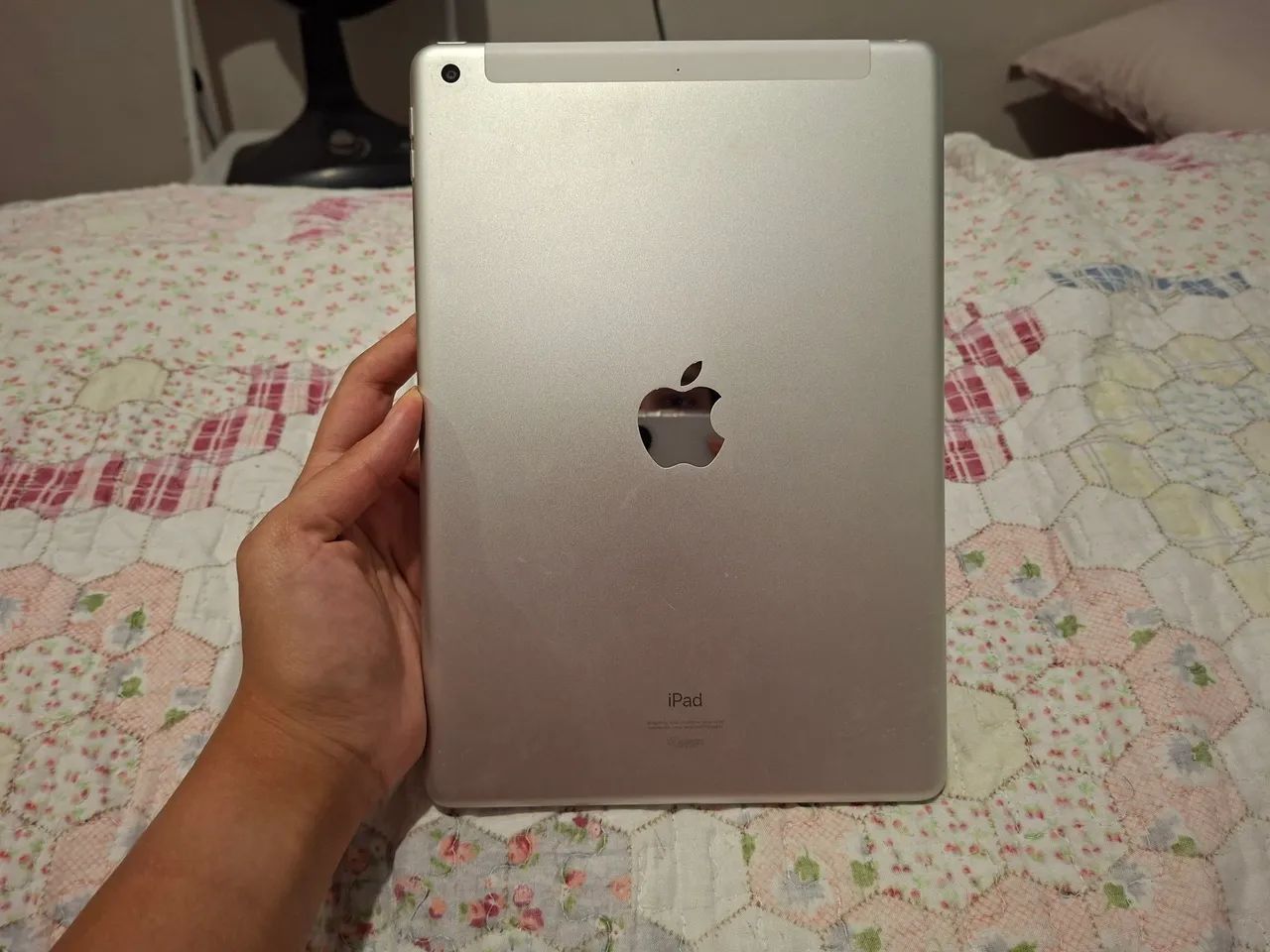 Ipad (7 geração) Wi-Fi+ Celular