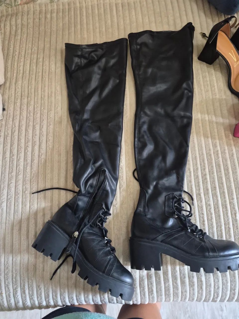 Bota schutz cano alto