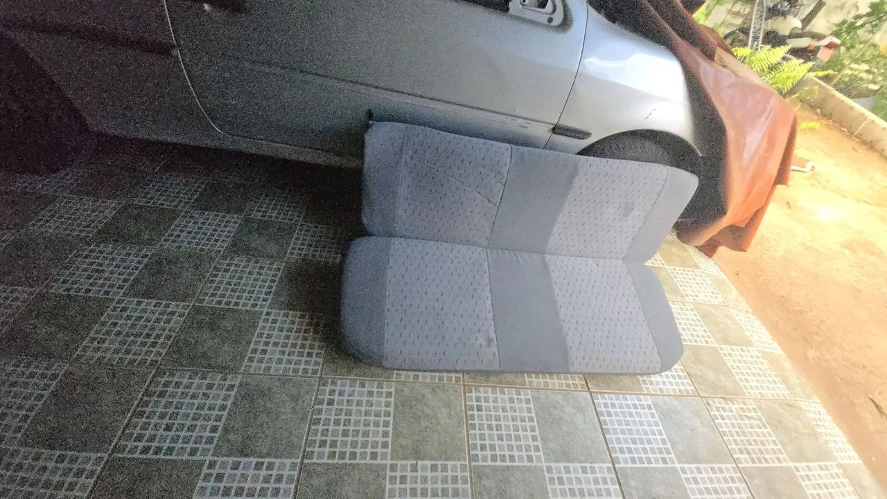 Banco trazeiro do gol bola mi 97