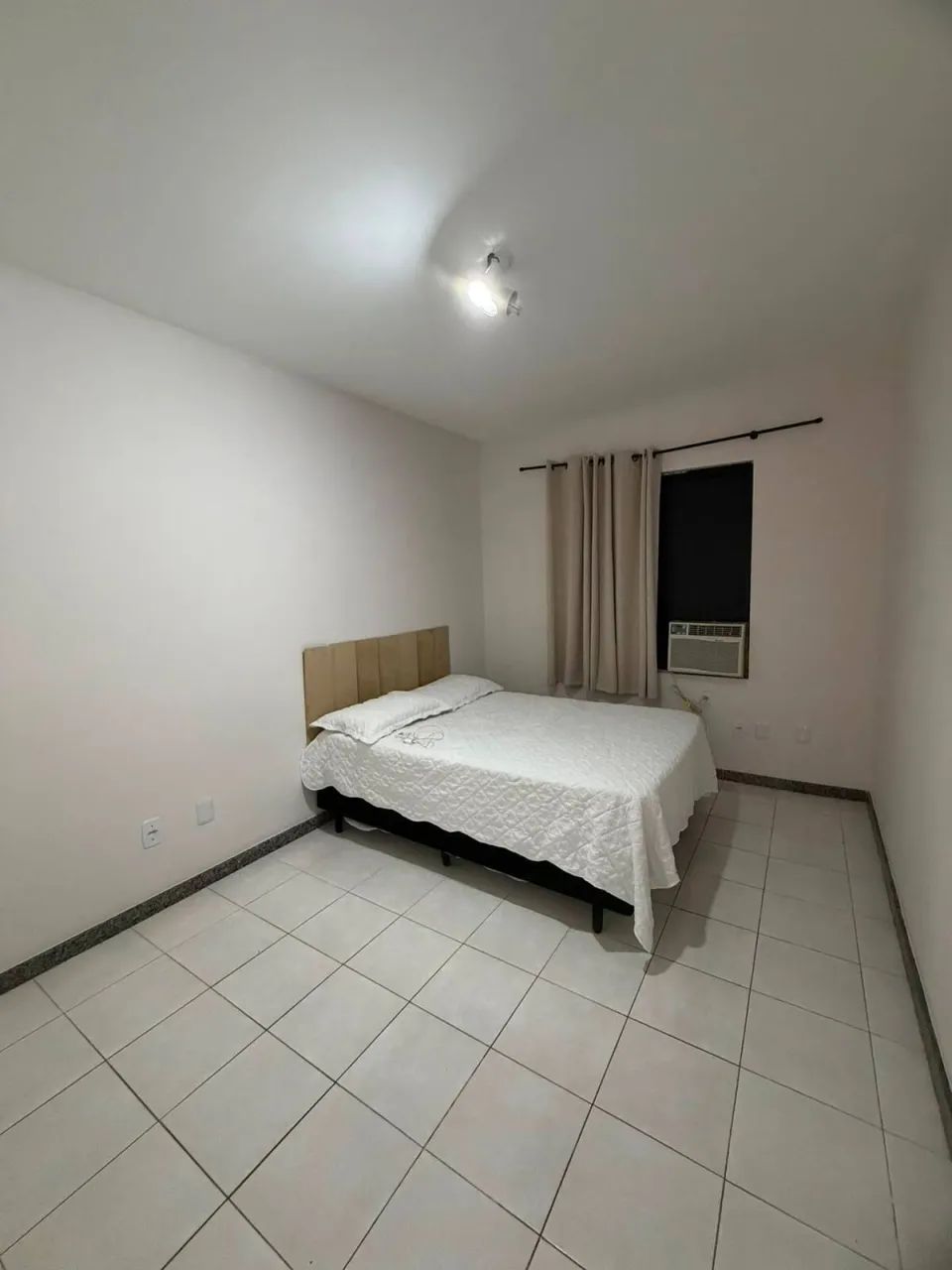 Pituba 1/4 e sala