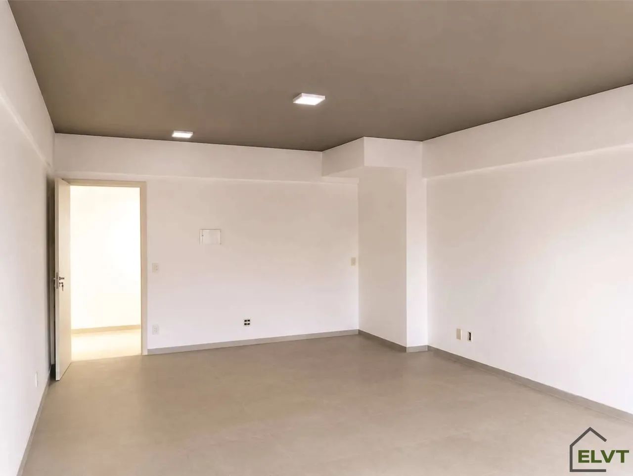 Sala Comercial 34m² na Granja Viana Cotia | Pronta para Usar com Garagem - Foto 3