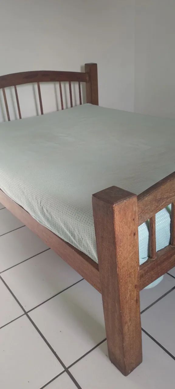 Vendo cama de casal com colchão  - Foto 5