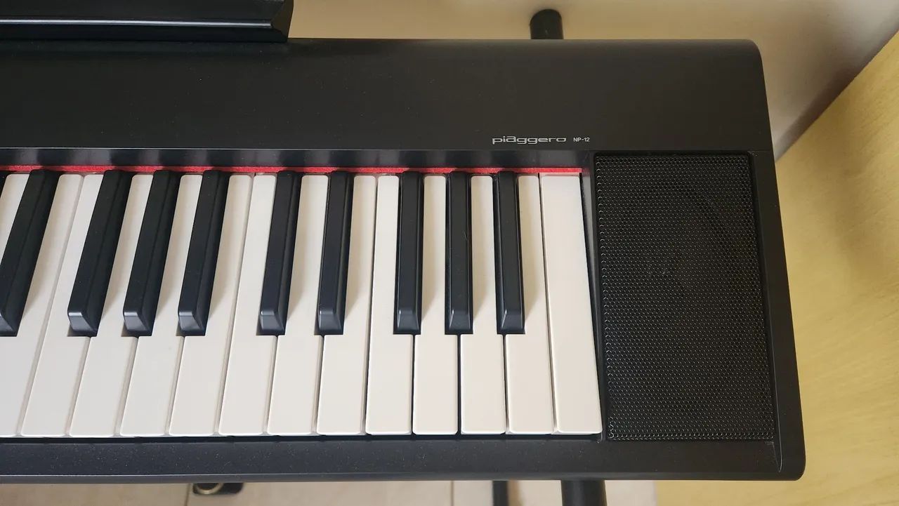 Piano Yamaha Piaggero NP-12 - Instrumentos musicais - Boqueirão