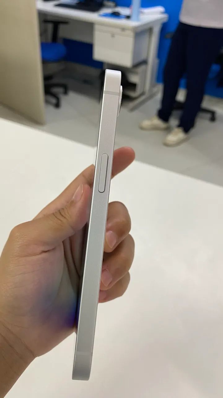 IPHONE 16E 128GB - Foto 4