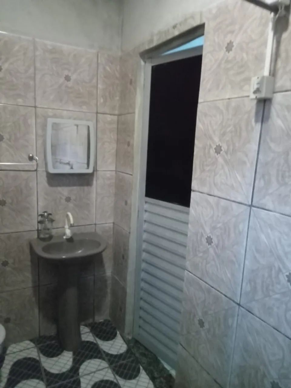 Vendo esta casa em colares no centro - Foto 5