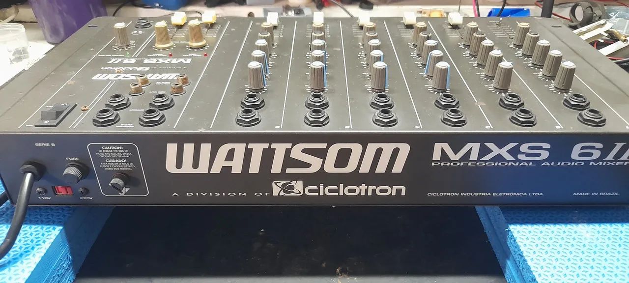 Mesa som wattson 6 canais 